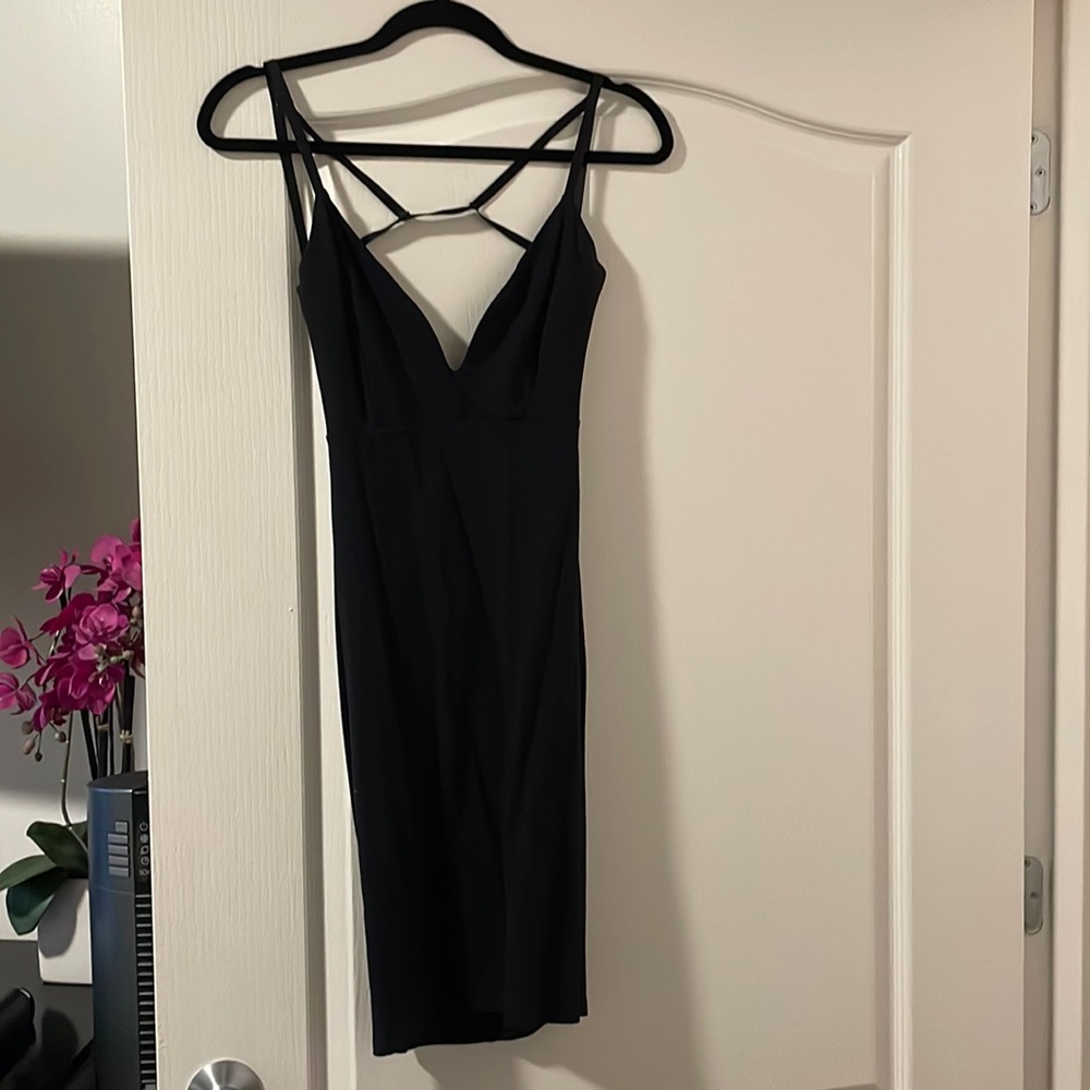 Tobi size small strappy back tight dress midi length black